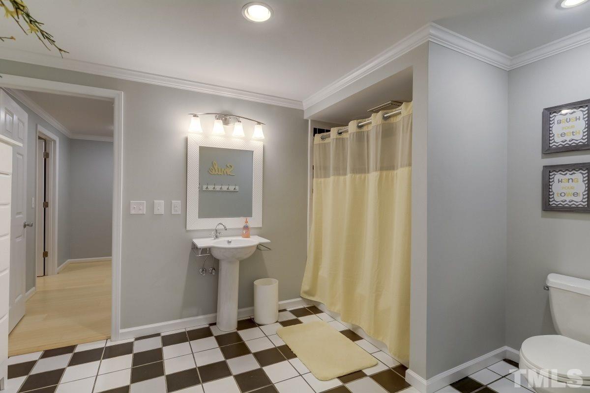 6213 Lookout Loop Raleigh, NC 27612 - Photo 18 of 25 Gallery Image 18