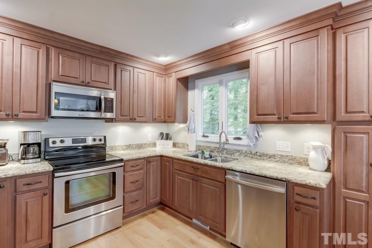 6213 Lookout Loop Raleigh, NC 27612 - Photo 7 of 25 Gallery Image 7