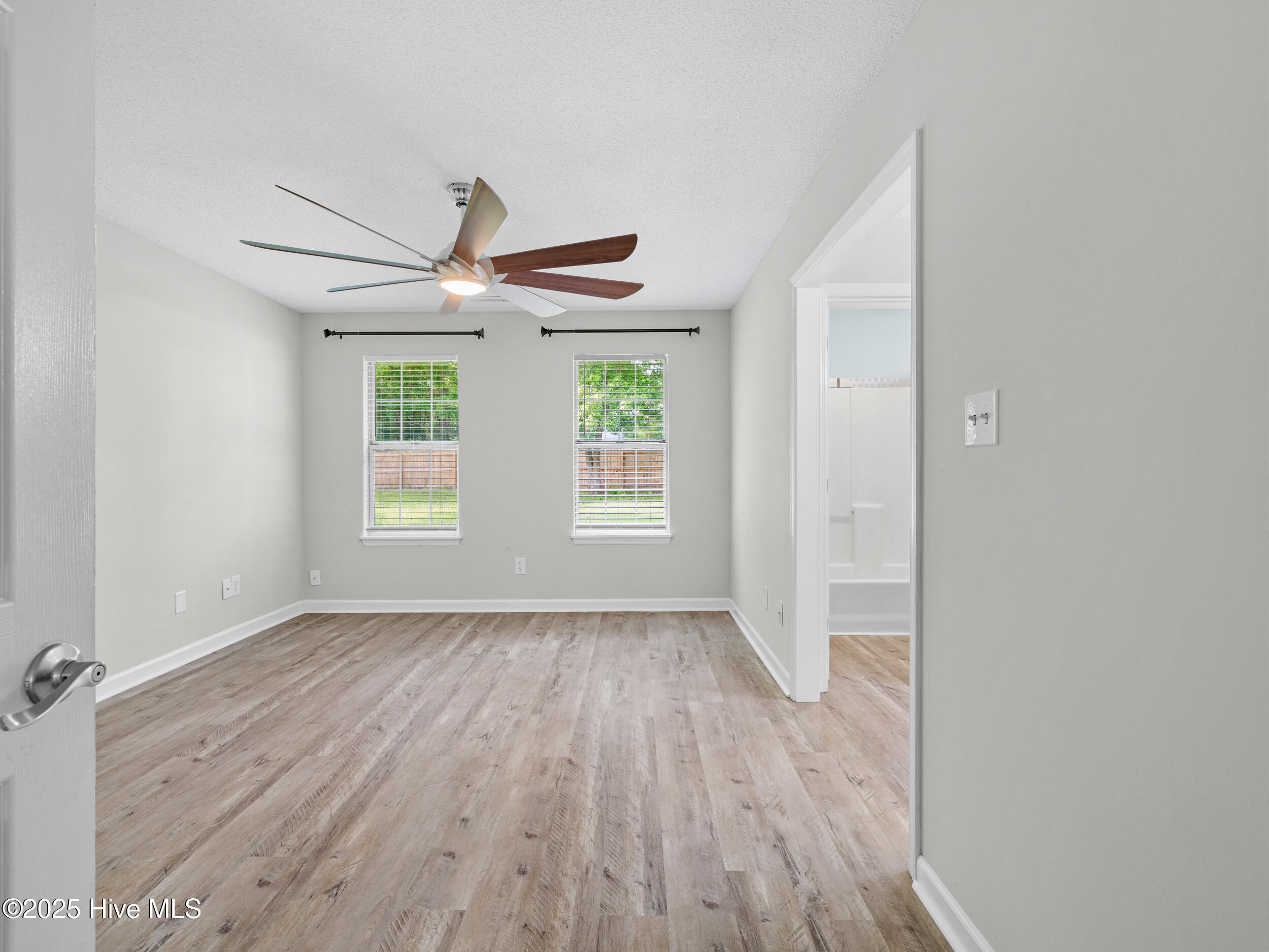 2675 Idlebrook Circle Midway Park, NC 28544 - Photo 11 of 26 27_025a6001