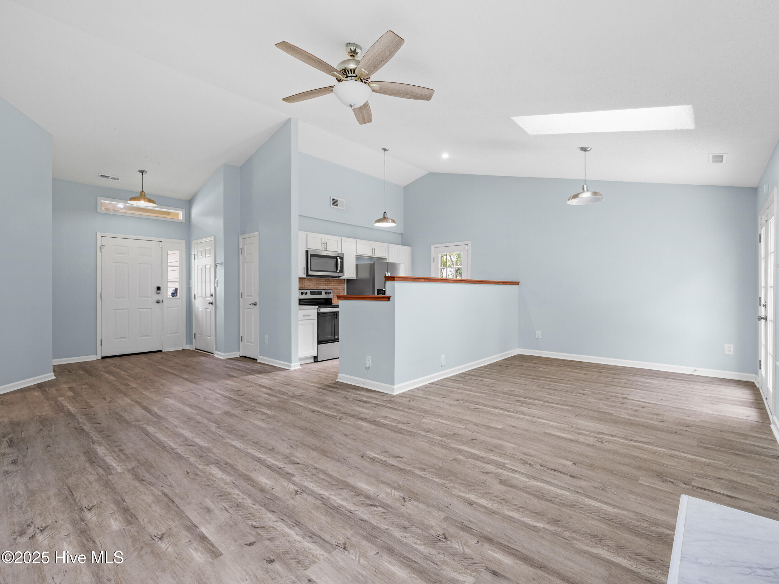 2675 Idlebrook Circle Midway Park, NC 28544 - Photo 5 of 26 15_025a5962