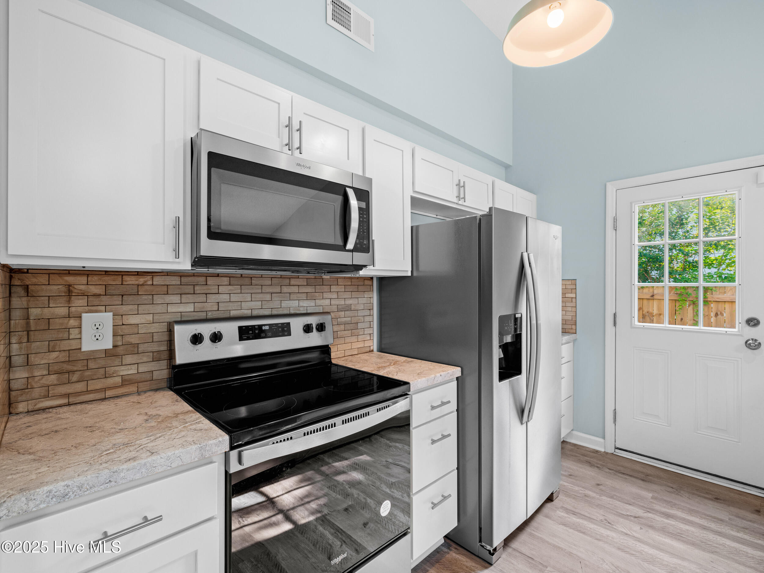 2675 Idlebrook Circle Midway Park, NC 28544 - Photo 8 of 26 22_025a5986