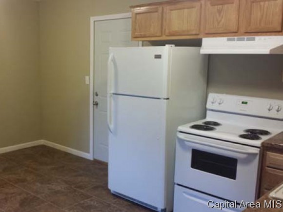 2405 Ladley Court Springfield, IL 62703 - Photo 8 of 22 Gallery Image 8
