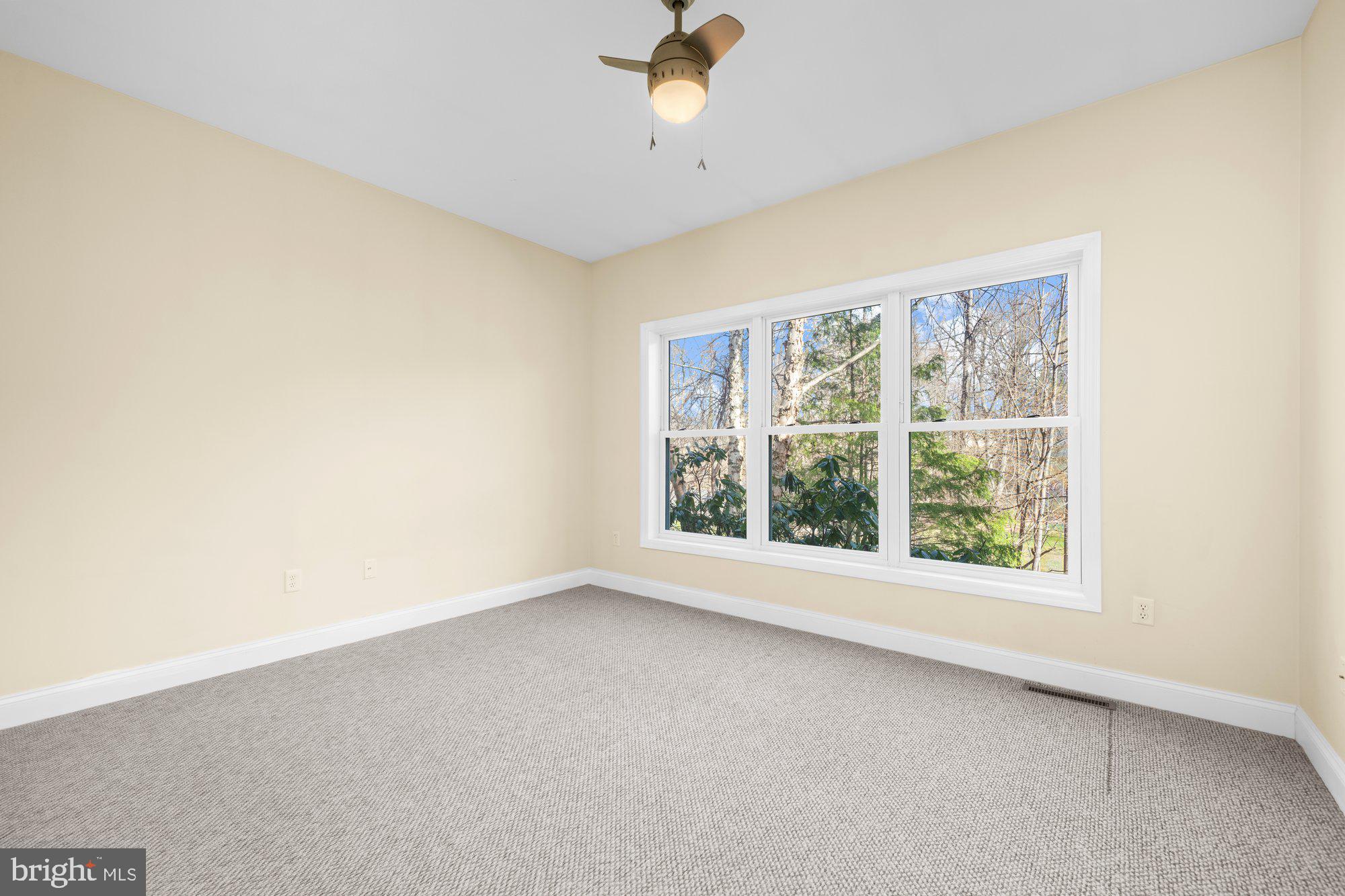 302 North Tulpehocken Road Reading, PA 19601 - Photo 22 of 38