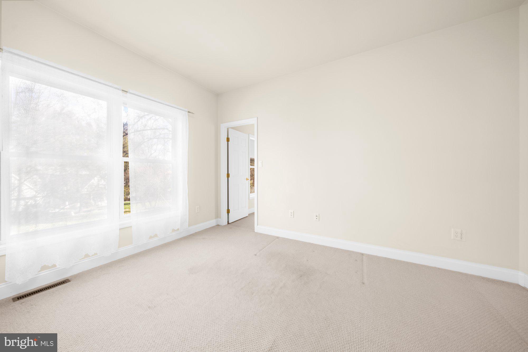 302 North Tulpehocken Road Reading, PA 19601 - Photo 26 of 38