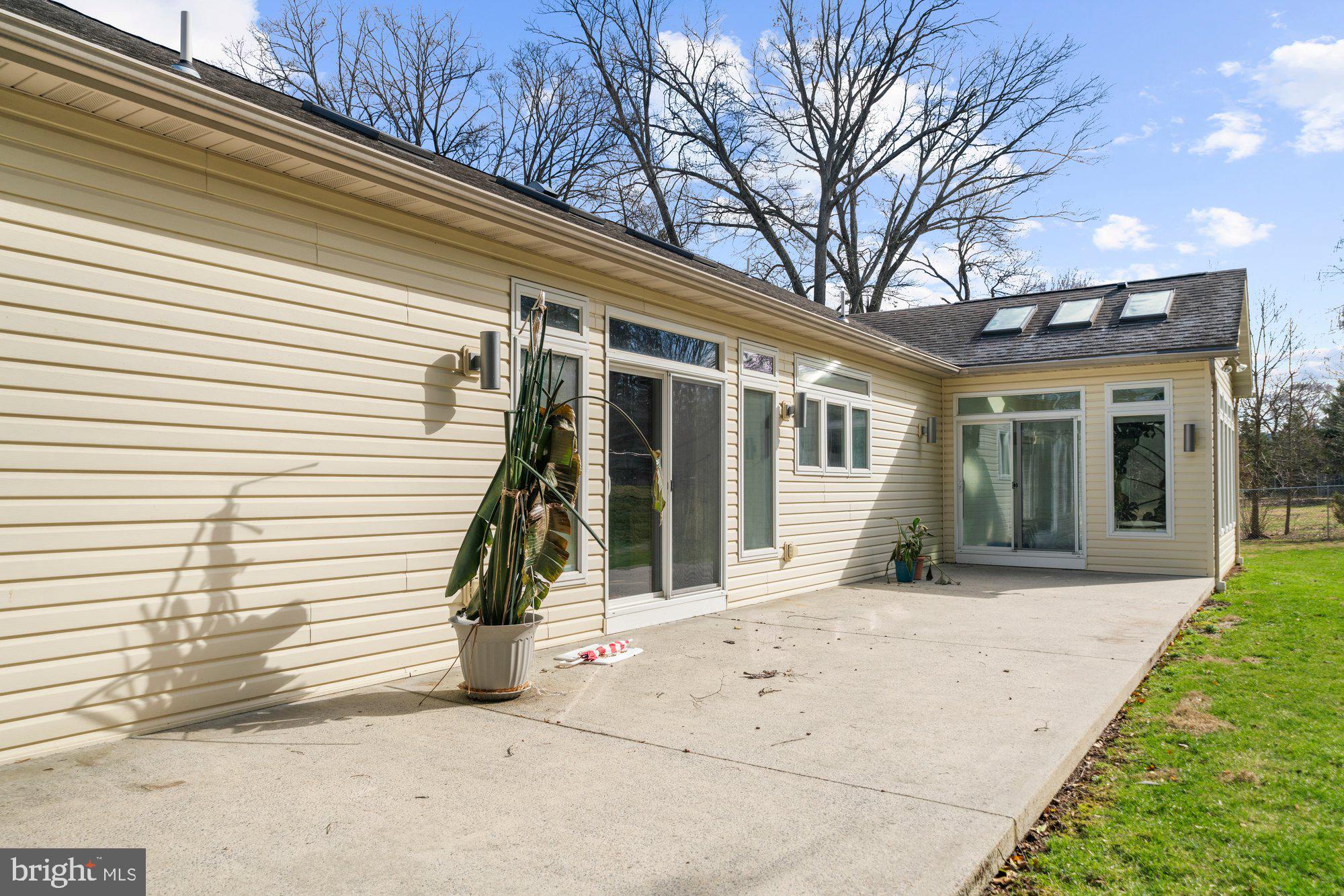 302 North Tulpehocken Road Reading, PA 19601 - Photo 33 of 38