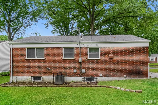 $1,195 | 1549 Keelen Drive, St. Louis, MO 63136