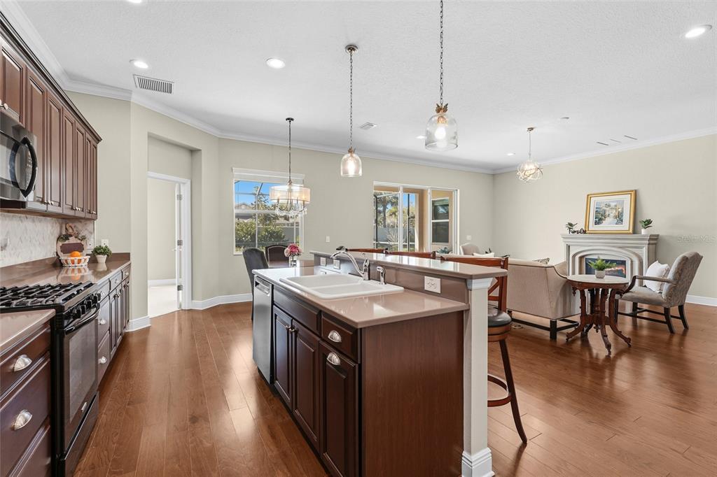 357 Marsh Creek Road Venice, FL 34292 - Photo 13 of 70