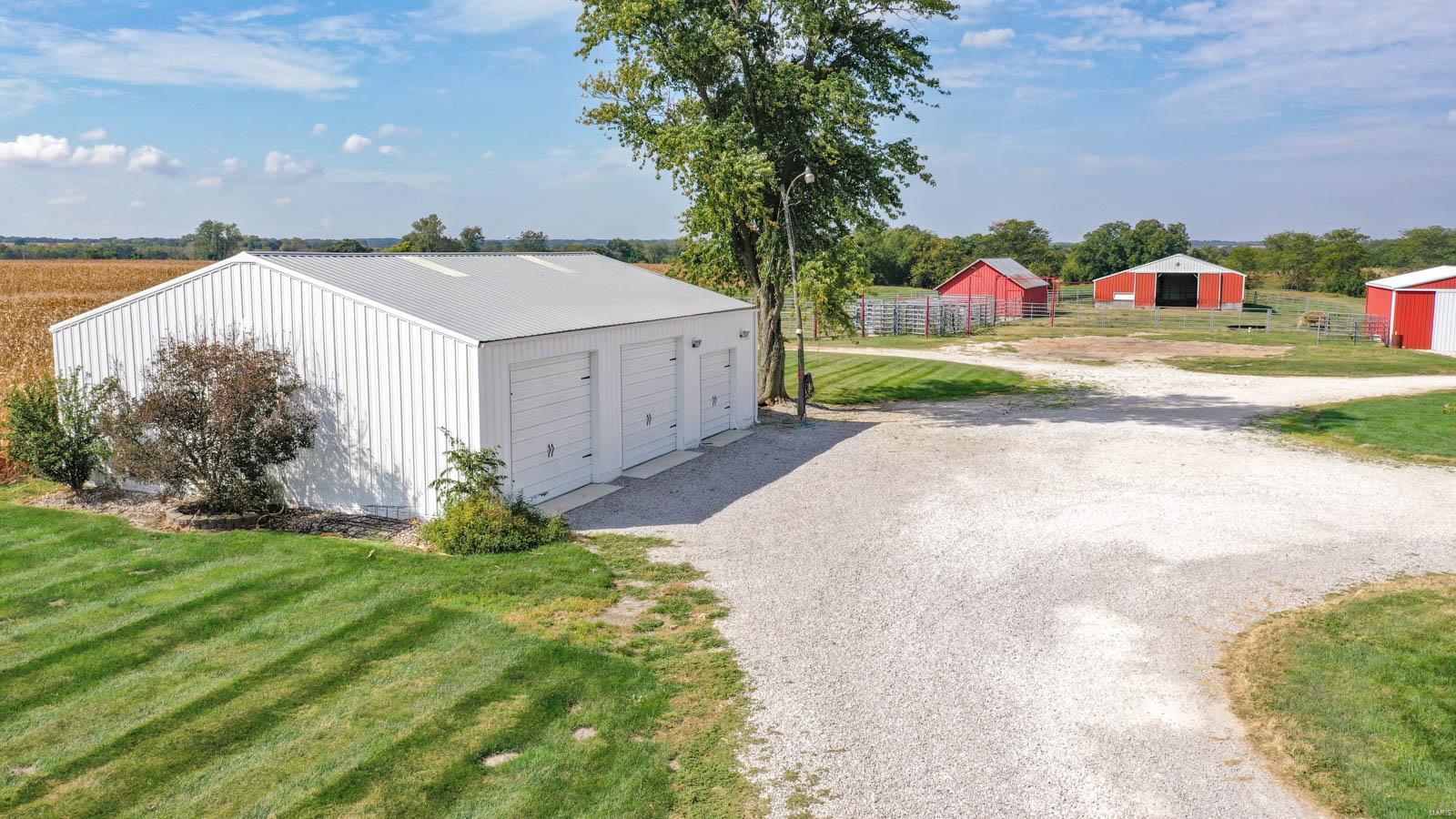 15443 Salem Road Grafton, IL 62037 - Photo 11 of 67