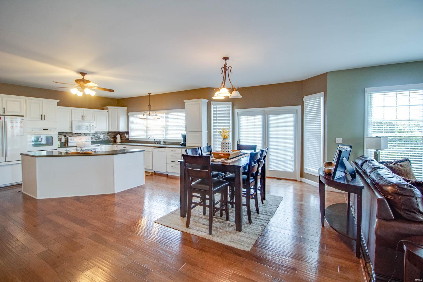 15443 Salem Road Grafton, IL 62037 - Photo 23 of 67