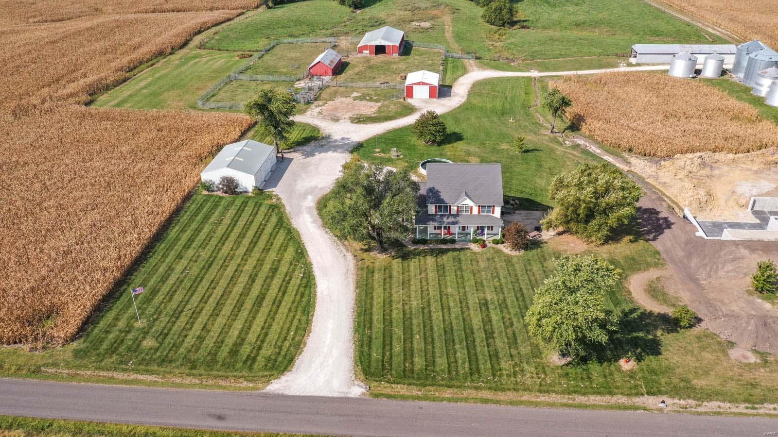 15443 Salem Road Grafton, IL 62037 - Photo 5 of 67