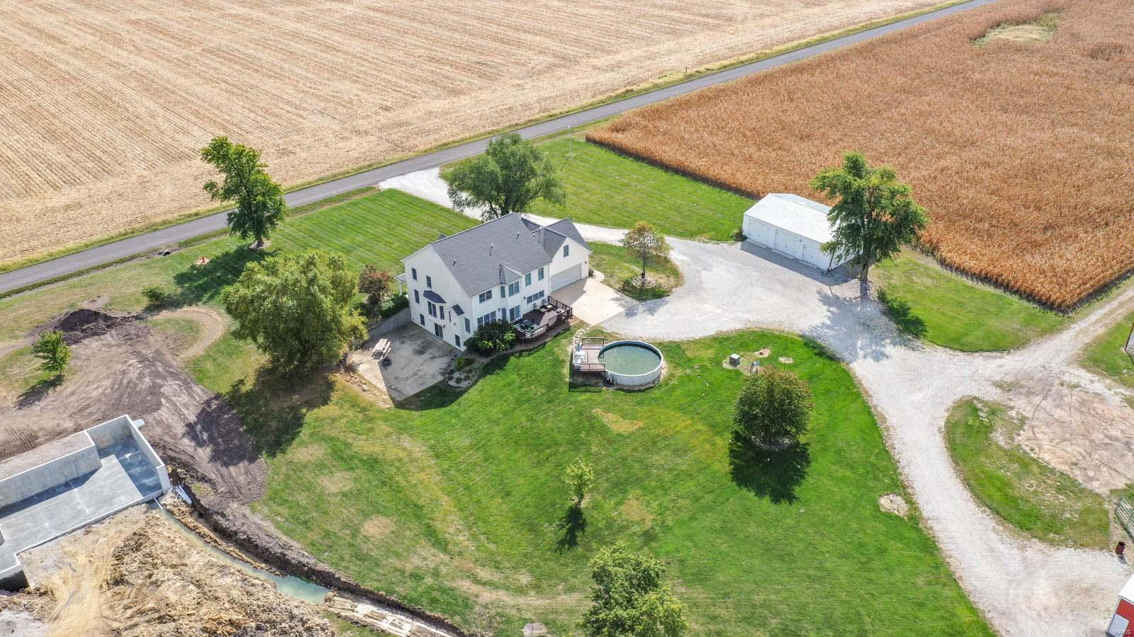 15443 Salem Road Grafton, IL 62037 - Photo 10 of 67