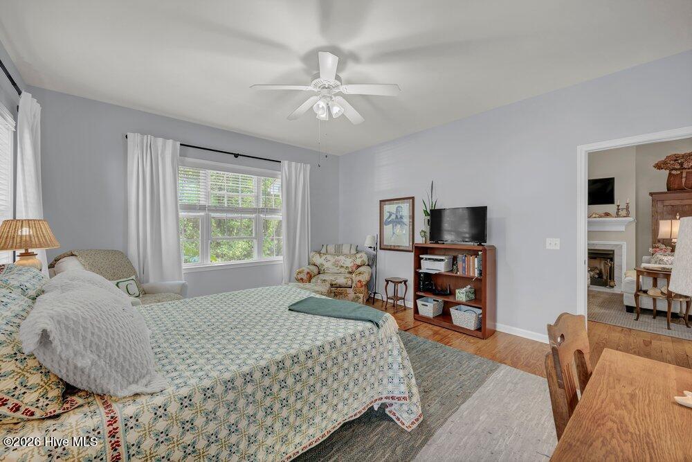 517 Valley Brook Road Wilmington, NC 28412 - Photo 17 of 41 Primary Bedroom