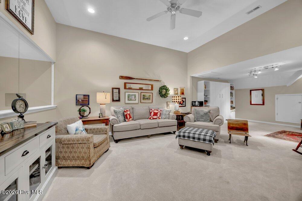 517 Valley Brook Road Wilmington, NC 28412 - Photo 25 of 41 Loft