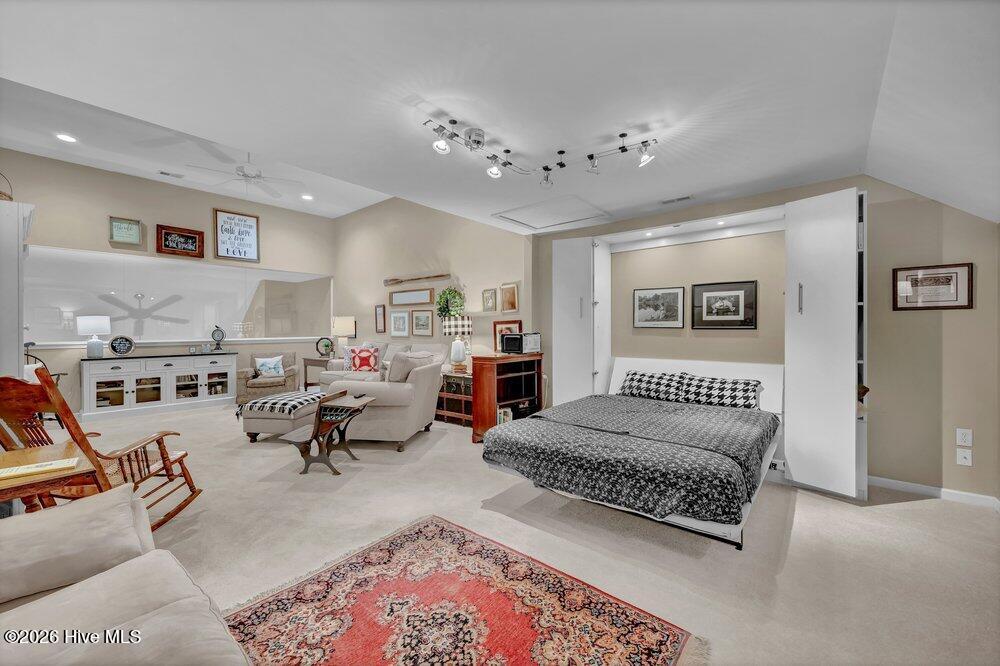 517 Valley Brook Road Wilmington, NC 28412 - Photo 28 of 41 Loft