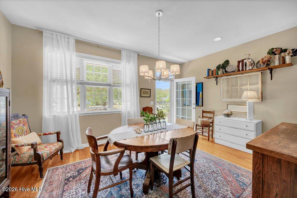 517 Valley Brook Road Wilmington, NC 28412 - Photo 5 of 41 Dining Room