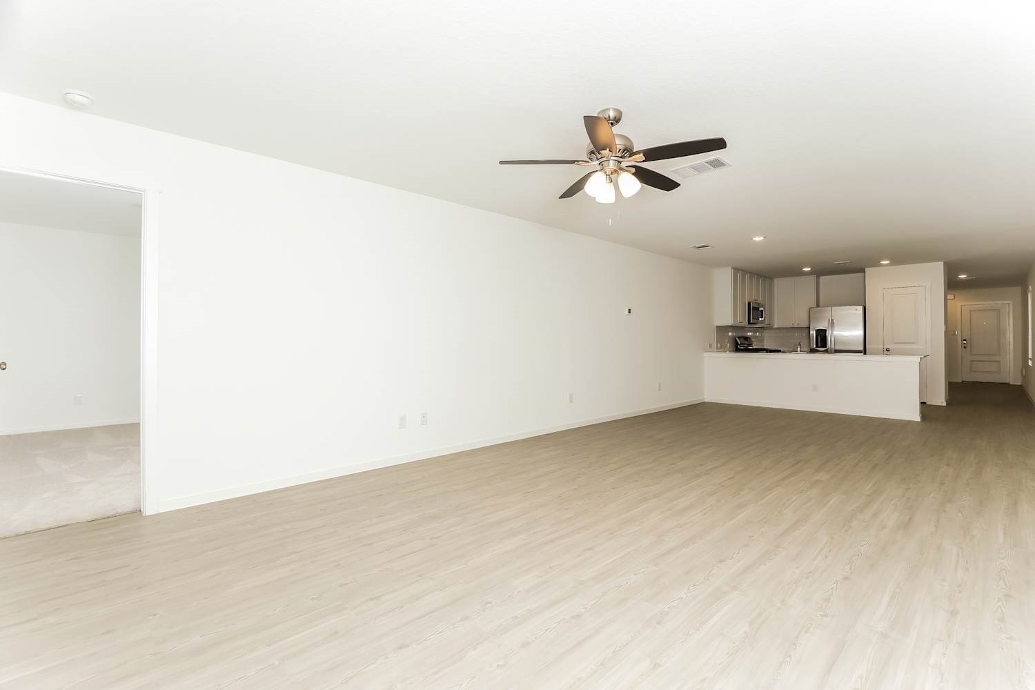 3415 Perlach Drive San Antonio, TX 78245 - Photo 5 of 12