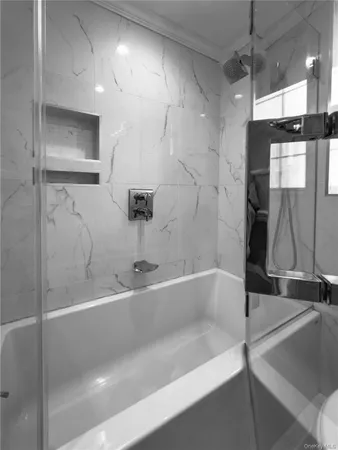 $219,000 | 4 Park Lane, Unit 2C, Mount Vernon, NY 10552