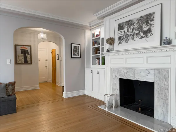 $219,000 | 4 Park Lane, Unit 2C, Mount Vernon, NY 10552