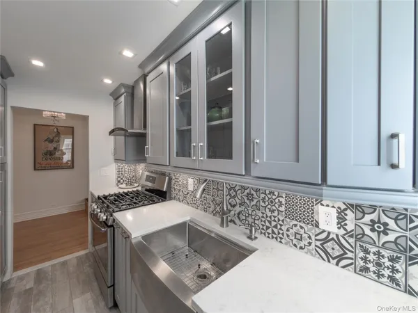 $219,000 | 4 Park Lane, Unit 2C, Mount Vernon, NY 10552