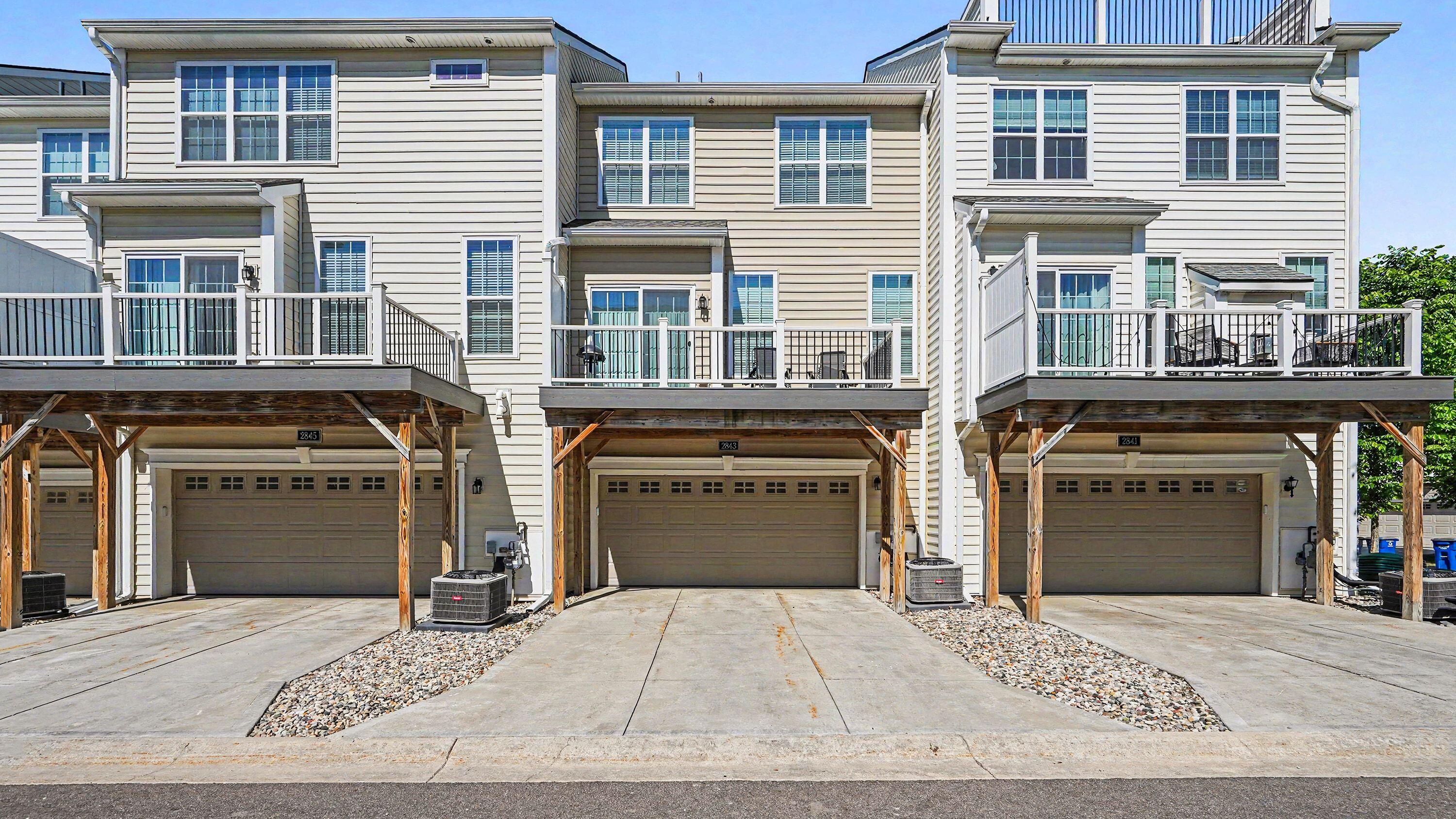 2843 Hardwick Road Ann Arbor, MI 48105 - Photo 40 of 46 009_file_8797