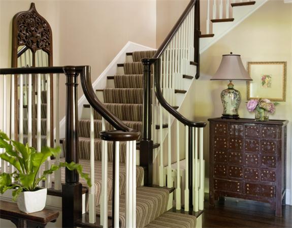 129 Monadnock Road Newton, MA 02467 - Photo 2 of 24 Gallery Image 2