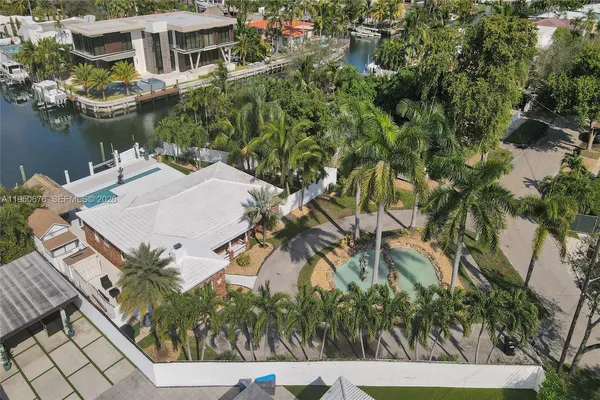 $3,500,000 | 1995 North Hibiscus Drive, North Miami, FL 33181