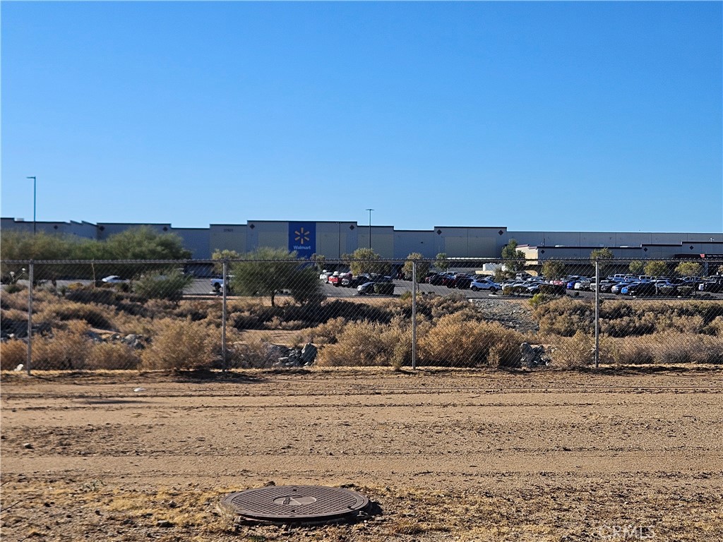 1 Navajo Road Apple Valley, CA 92307 - Photo 20 of 25 The Wal-Mart Distribution Center north of the PIQ.