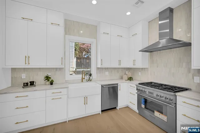 $1,799,000 | 74 Hillside Terrace, Livingston, NJ 07039