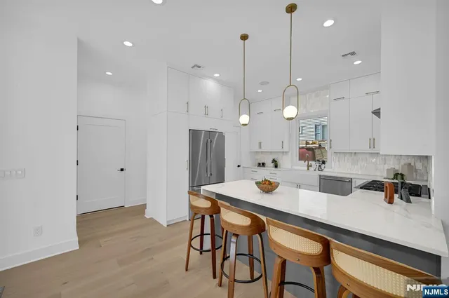 $1,799,000 | 74 Hillside Terrace, Livingston, NJ 07039