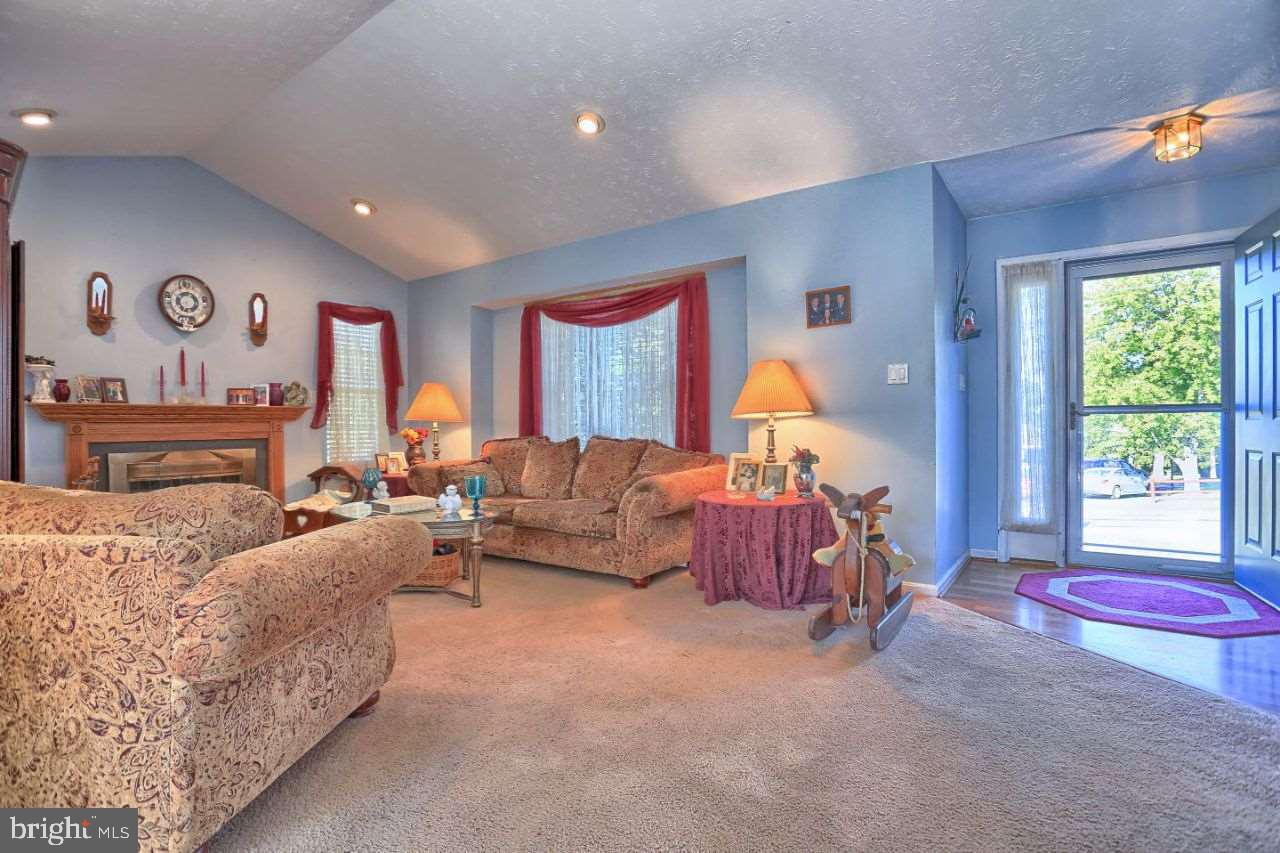 365 Sechrist Flat Road Felton, PA 17322 - Photo 4 of 36