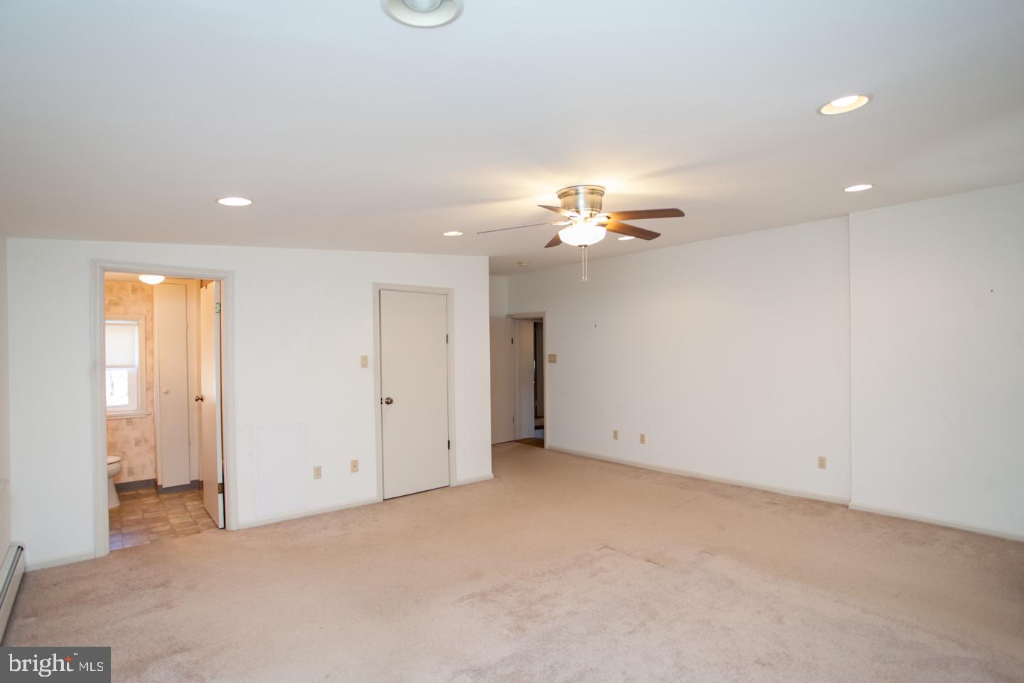 4012 Campbell Road Pennsburg, PA 18073 - Photo 36 of 57