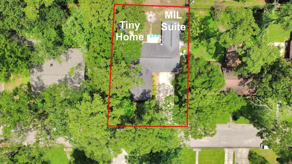 $360,000 | 24 Woody Creek Drive, Conroe, TX 77301