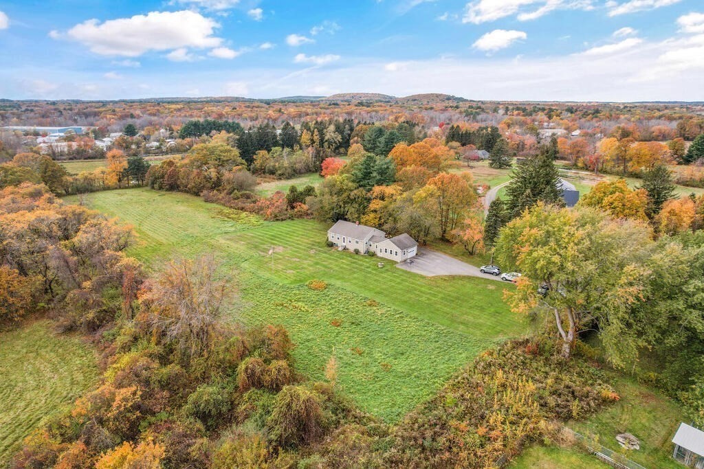 86 Town Farm Road Ipswich, MA 01938 - Photo 3 of 29 Gallery Image 3