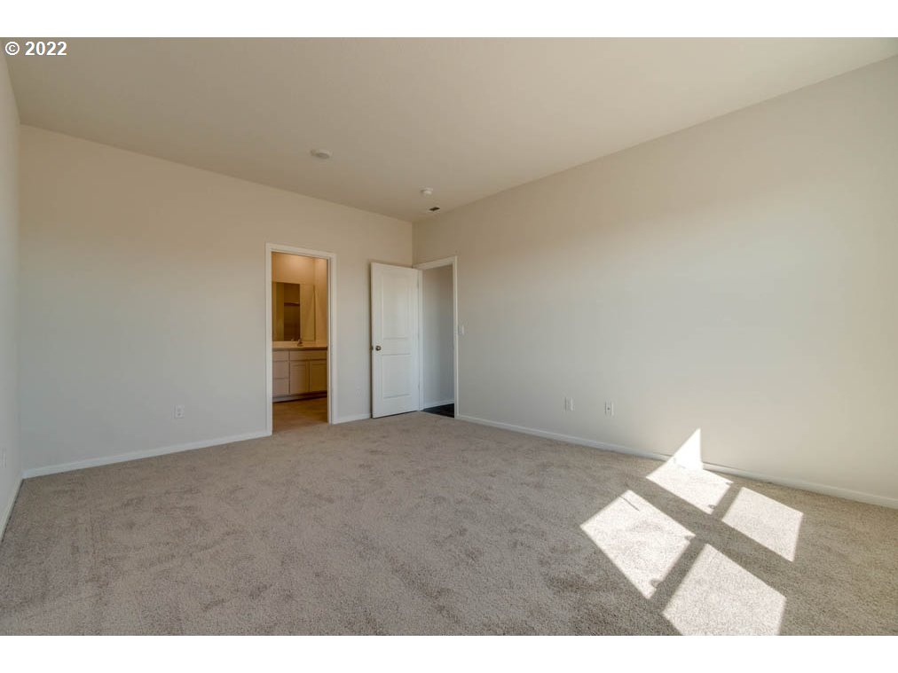 Undisclosed Address Eugene, OR 97404 - Photo 13 of 19 a view of an empty room and window