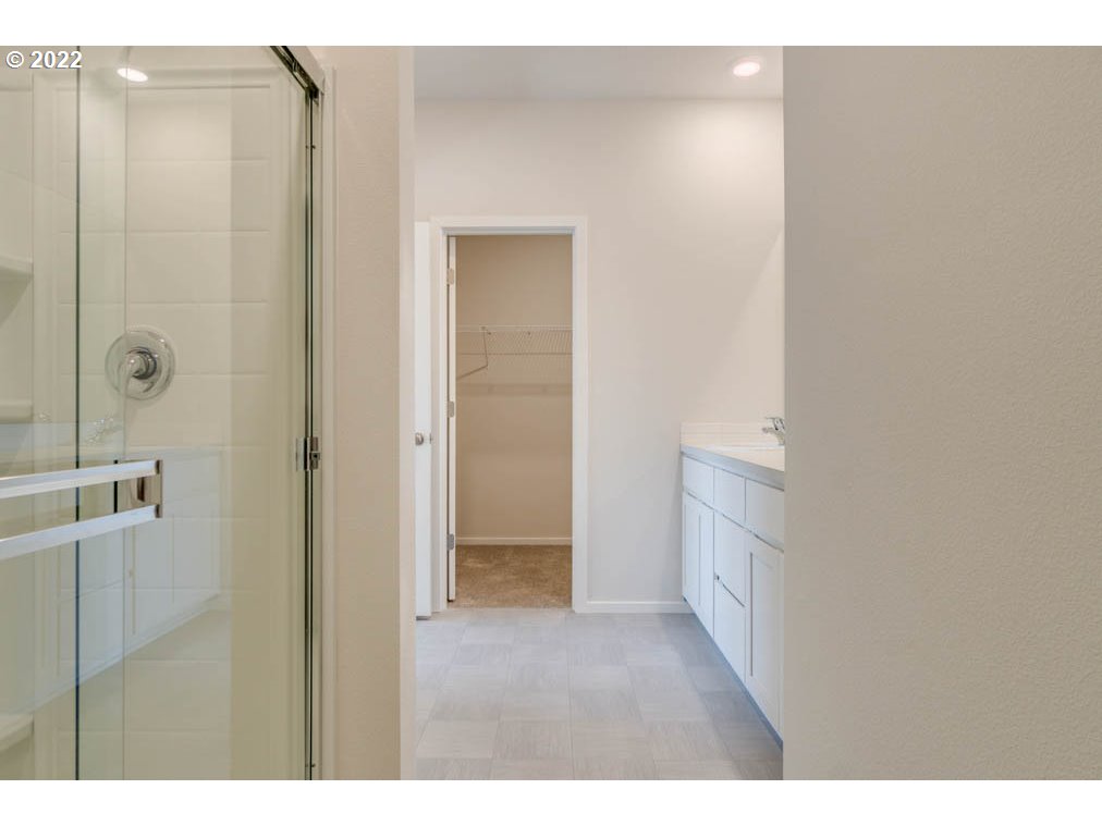 Undisclosed Address Eugene, OR 97404 - Photo 15 of 19 a bathroom with a shower