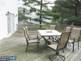 75 Kent Road Huntingdon Valley, PA 19006 - Photo 2 of 5 Deck