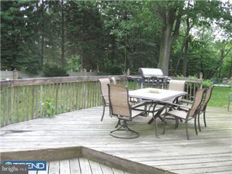75 Kent Road Huntingdon Valley, PA 19006 - Photo 3 of 5 Deck