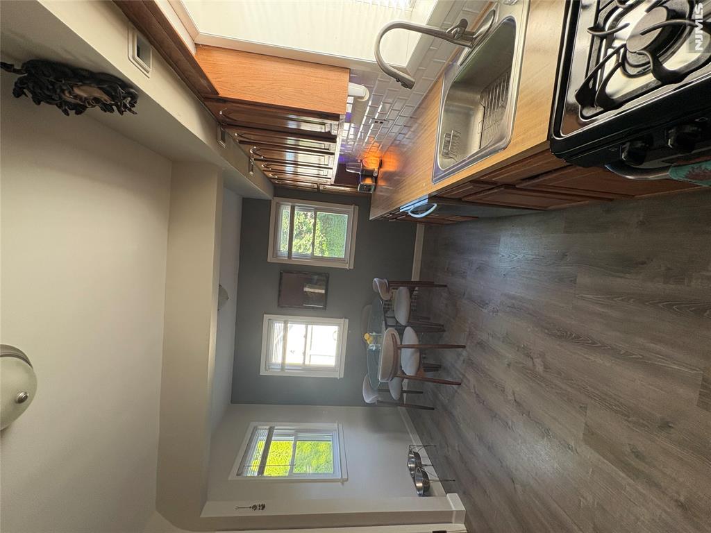 413 Morse Avenue, Unit WHOLE HOUSE Ridgefield, NJ 07657 - Photo 17 of 21