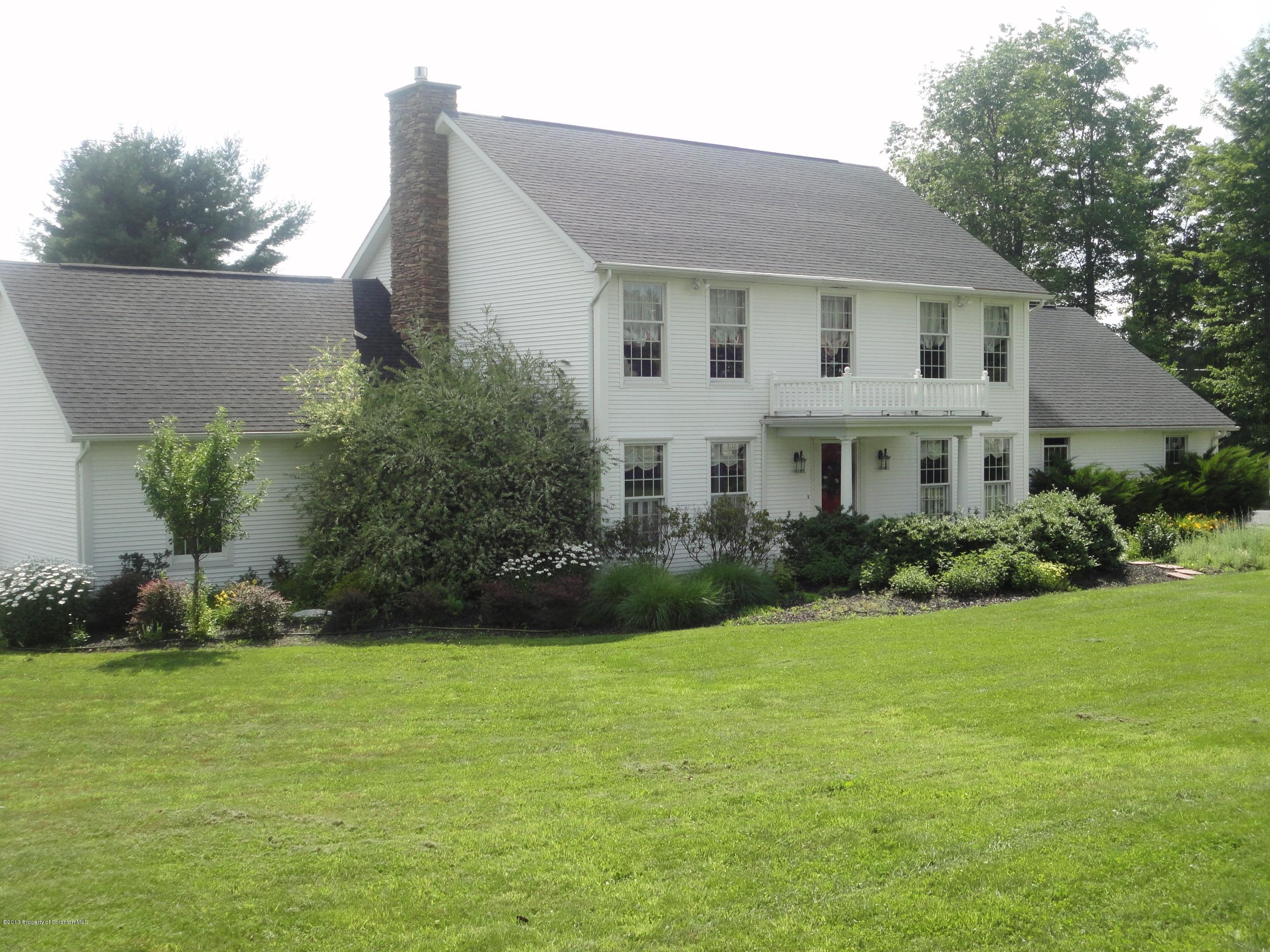 6 Peaceful Valley Road Clarks Summit, PA 18411 - Photo 1 of 22 Gallery Image 1