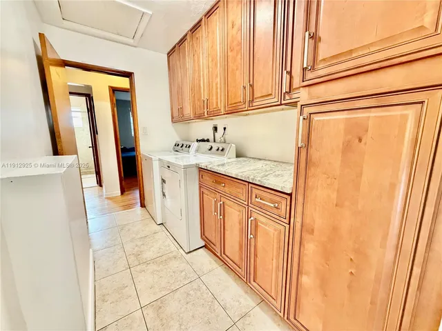 $2,800 | 45 Southeast 14th Street, Unit 1, Dania Beach, FL 33004