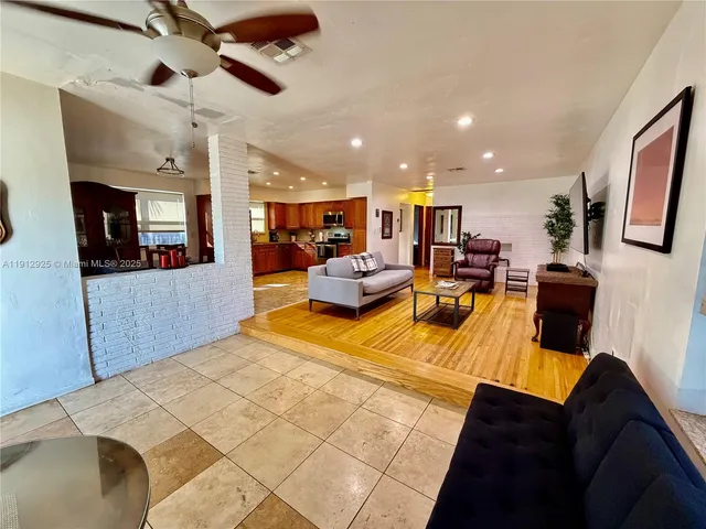 $2,800 | 45 Southeast 14th Street, Unit 1, Dania Beach, FL 33004