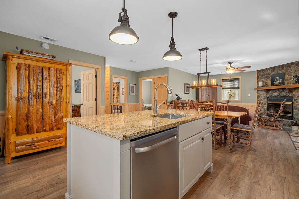 305 Lofty Heights Road Mineral Bluff, GA 30559 - Photo 10 of 32 Gallery Image 10