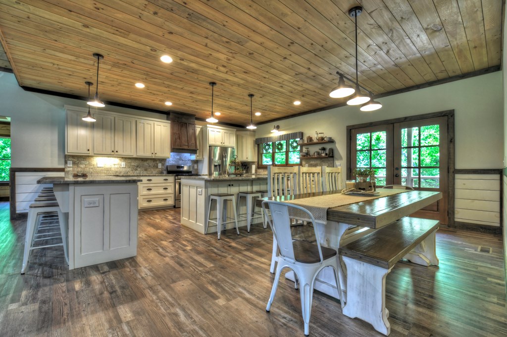 3181 Sugar Creek Road Blue Ridge, GA 30513 - Photo 13 of 71