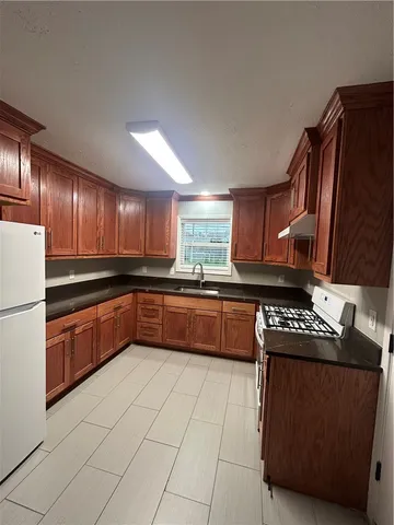 $1,350 | 916 South Gordon Street, Bryan, TX 77803