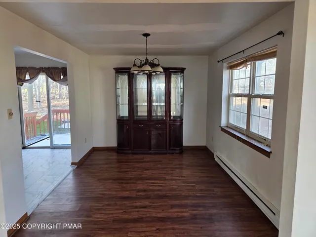 $285,000 | 640 Country Pl Drive, Tobyhanna, PA 18466