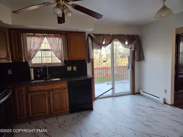 $285,000 | 640 Country Pl Drive, Tobyhanna, PA 18466