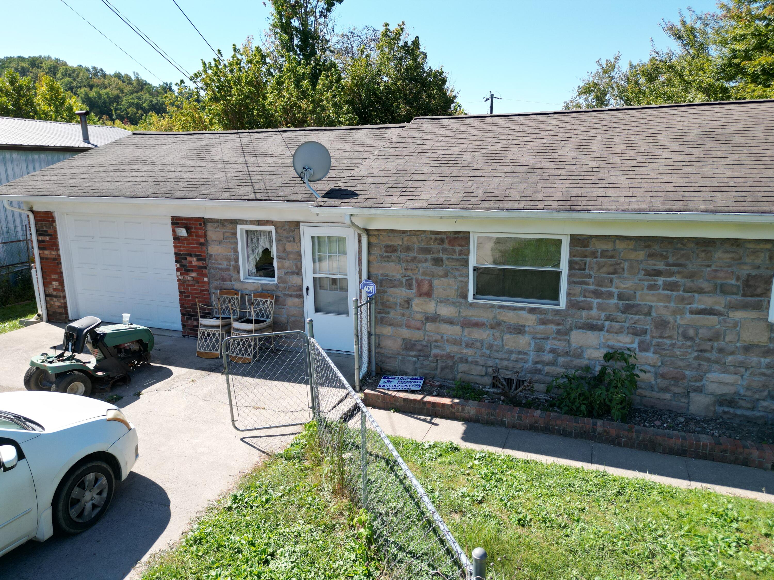 2111 North Laurel Road London, KY 40741 - Photo 11 of 39 DJI_0369
