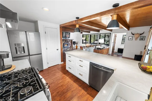 $600,000 | 5313 Basel Drive, Wrightwood, CA 92397