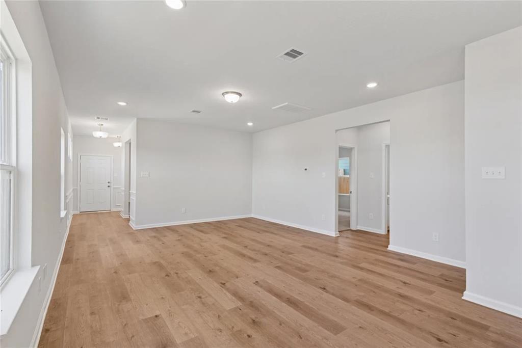 148 Red Oak Lane Calhoun, GA 30701 - Photo 2 of 13 a view of an empty room
