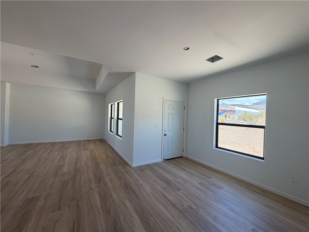 460 Kelvin Road Golden Valley, AZ 86413 - Photo 13 of 44
